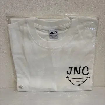 [ 미개봉 ] 자니노 채널 요니노 채널 T셔츠 M 사이즈