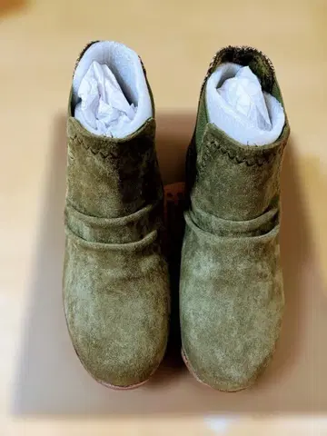 [ 미사용 새상품 ] moz 카키 부티 L 사이즈