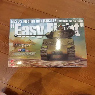 1/35 M4A3E8 샤먼 아스카 모델 새상품 결품 없음