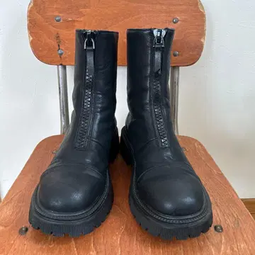 안티카 프론트 지퍼 통굽 부츠 39