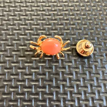 쇼와 레트로 빈티지 게자리 핀 배지