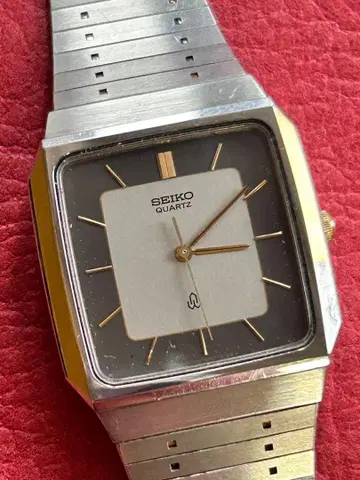 SEIKO 쿼츠 손목시계 스퀘어 케이스 빈티지 새상품 배터리 교체 완료