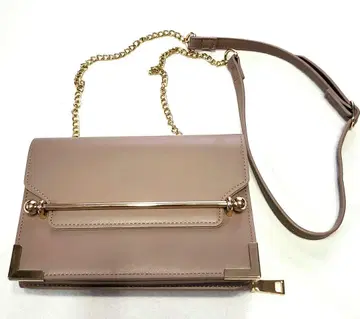 베이지 숄더백 체인 스트랩