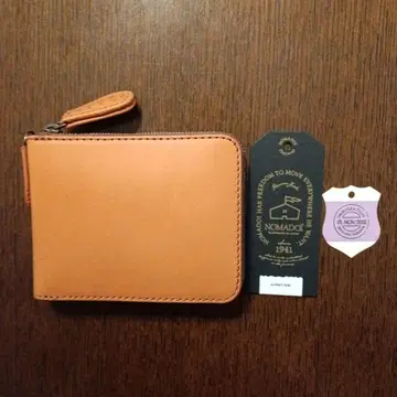 NOMADO! 브라운 가죽 접이식 지갑