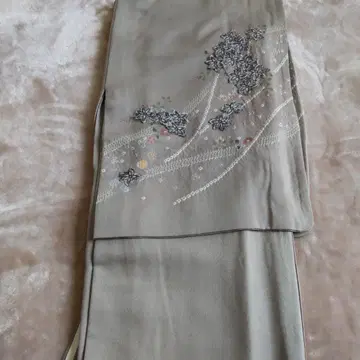 그레이 시보리 자수 하나 문츠케아게 호몬기