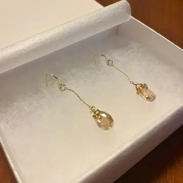 [ 새상품 ] SWAROVSKI 스와로브스키 골드 드롭형 귀걸이 크리스탈