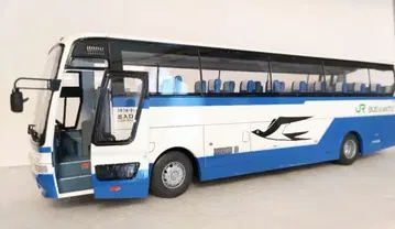 1/32 JR 버스 관동 (미쓰비시 후소 에어로 퀸 1) 초보자 조립품