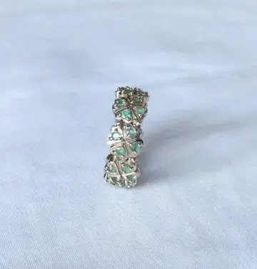 실버 클로버 반지 에메랄드풍