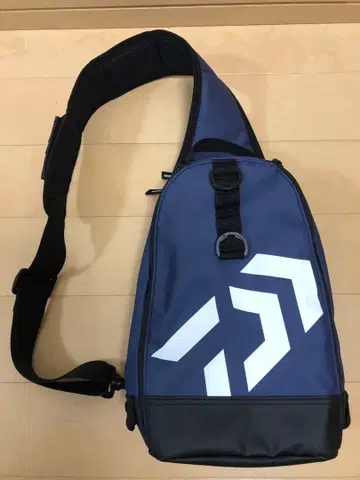 새상품급 다이와 DAIWA 원 숄더백