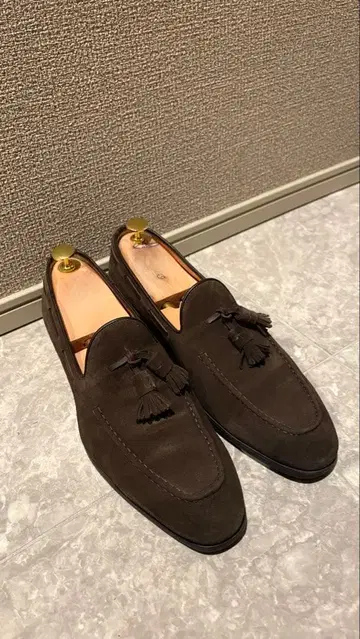 산토니 Santoni 태슬 브라운 신사 가죽 신발 스웨이드