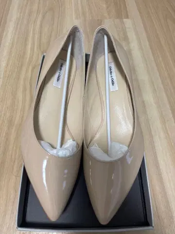 [ 새상품 ] Odette e Odile 베이지 펌프스