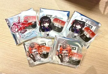 gratte 아크릴 스탠드 묶음 판매