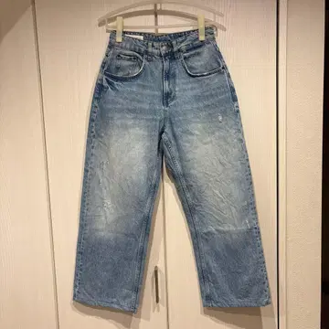 ZARA 배기 핏 데님 EUR34