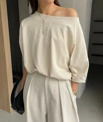 카프리슈레마쥬 드로스트 보트넥 T셔츠