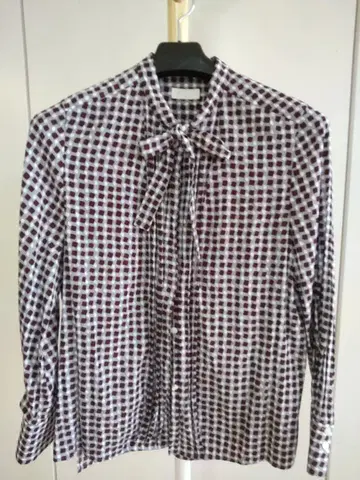 Ballsey 블라우스