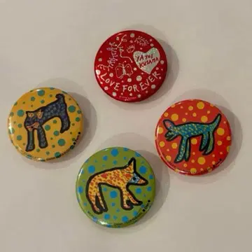 쿠사마 야요이 배지 4개 세트