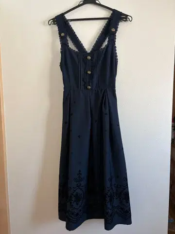 axes femme 원피스 플로키 프린트