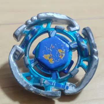 초대 페가시스 메탈 파이트 베이블레이드