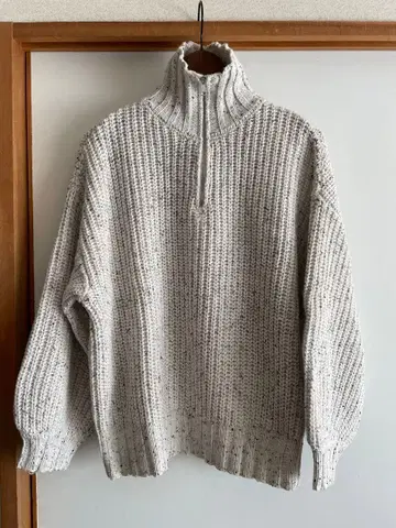 [ 새상품 ] 화이트 로 게이지 하프 지퍼 믹스 컬러 니트