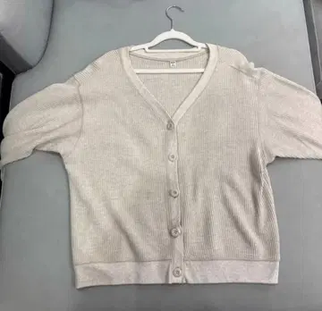 베이지 리브 가디건 칠부 소매