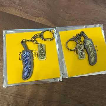 [2개 세트] 바벨탑 키링 깃털