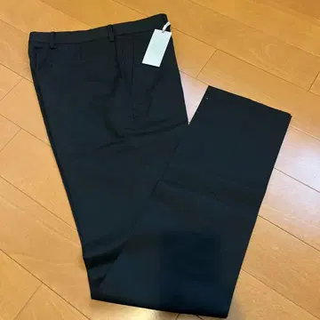 새상품급 칼빈 클라인 슬랙스 블랙