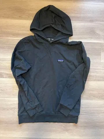 Patagonia 블랙 후드티 S 사이즈