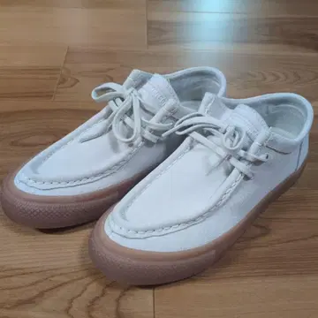 CONVERSE 화이트 모카신