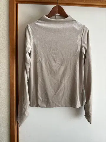 [ 새상품 ] BARNYARD STORM 실버 그레이 보틀넥 긴팔 티셔츠