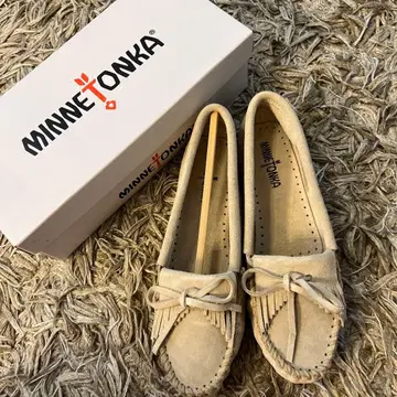 미네통카 킬티 스톤 모카신 7.5