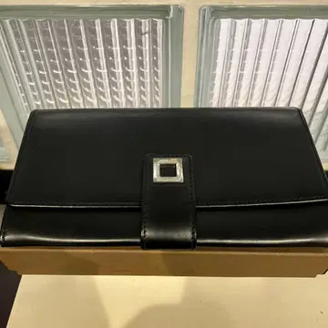 블랙 가죽 장지갑