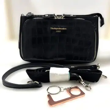 [새상품] Moduprincipe 블랙 가죽풍 숄더백