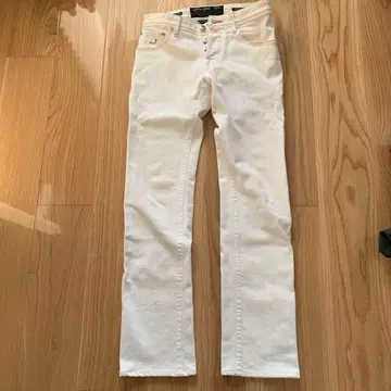 JACOB COHEN LMITED EDITION 화이트 데님 28