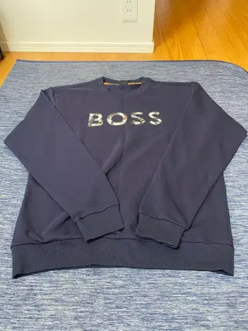 BOSS 네이비 로고 프린트 맨투맨 XL