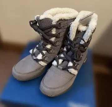 Reebok 리복 이지톤 새상품 라겟트시크 부츠 25