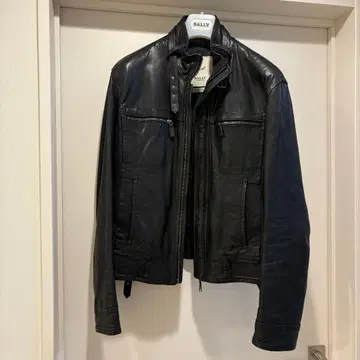 BALLY 블랙 가죽 라이더 자켓