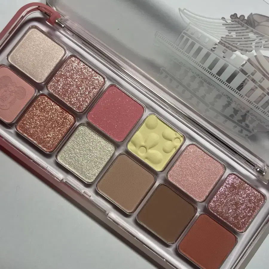 Pro Eye Palette Air 104 Gyeonghoeru Flower Viewing