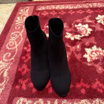 블랙 니트 숏부츠