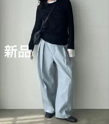 새상품 에트레토쿄 아저스터블 세미 와이드 팬츠