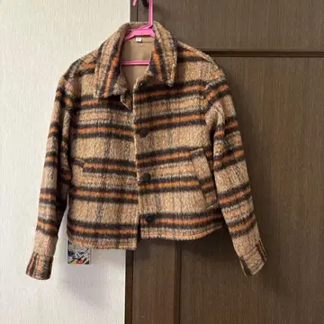 GU 스트라이프 패턴 자켓 L 사이즈