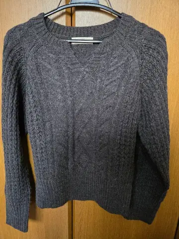 다크 그레이 케이블 짜임 니트 M