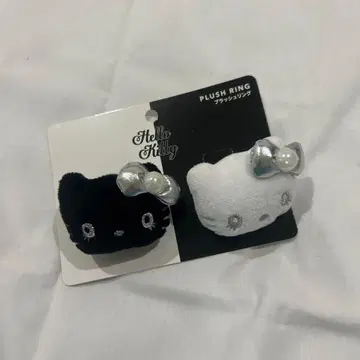 USJ 한정판 키티 화이트 블랙 플러시 링 세트 헬로키티