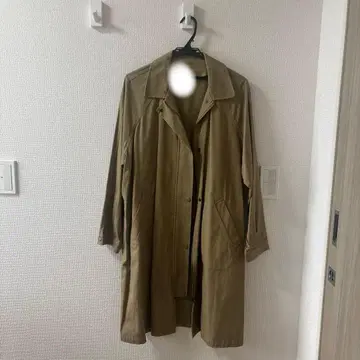 KBF 카키 트렌치코트