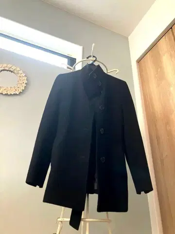 블랙 울 코트 허리 리본 포함