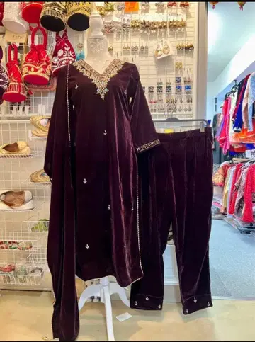 버건디 벨벳 셋업