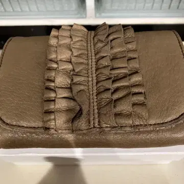 천연 가죽 이단 접이식 지갑 브라운