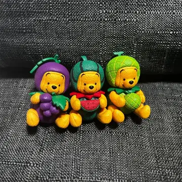 [ 디즈니 스토어 곰돌이 푸 ] 가챠가챠 수박 멜론 포도