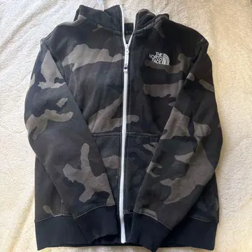 THE NORTH FACE 카모 패턴 후드티