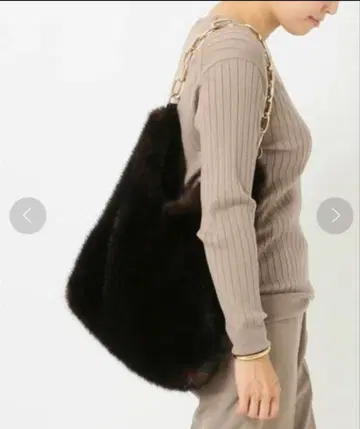 A POINT ETC 아포인트 페이크 퍼 백 브라운