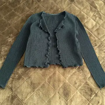 스페치오 블랙 플리츠 프릴 긴팔 가디건